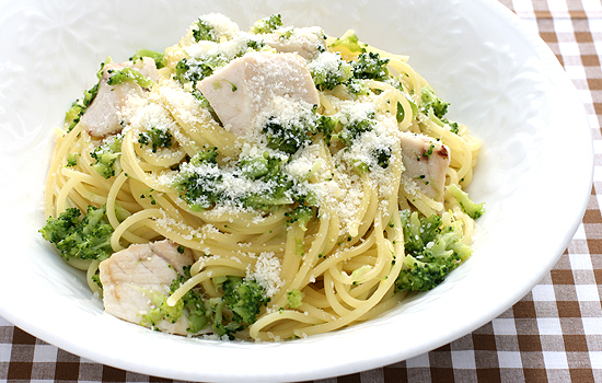 カジキとブロッコリーのパスタ
