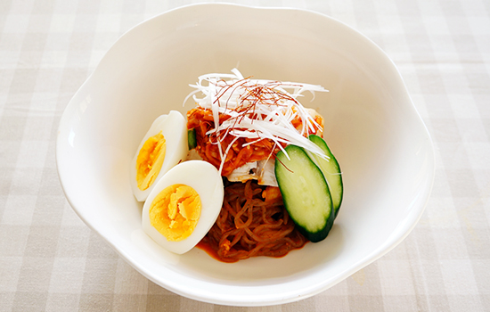 カジキのビビン麺風