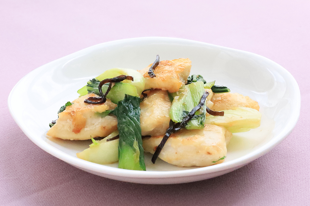 かじきとチンゲン菜の塩こん炒め